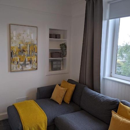 Glenclova - No 5 Bellyeoman, Bright Two Bedroom Apartment Dunfermline Zewnętrze zdjęcie