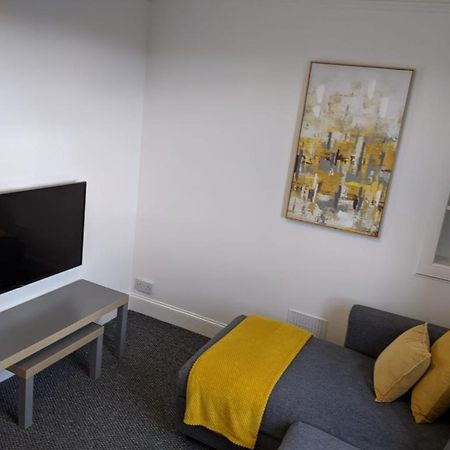 Glenclova - No 5 Bellyeoman, Bright Two Bedroom Apartment Dunfermline Zewnętrze zdjęcie