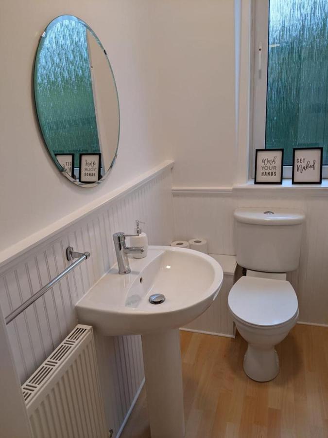 Glenclova - No 5 Bellyeoman, Bright Two Bedroom Apartment Dunfermline Zewnętrze zdjęcie