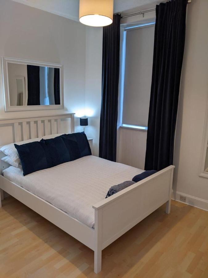 Glenclova - No 5 Bellyeoman, Bright Two Bedroom Apartment Dunfermline Zewnętrze zdjęcie