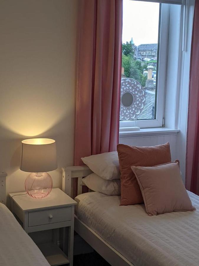 Glenclova - No 5 Bellyeoman, Bright Two Bedroom Apartment Dunfermline Zewnętrze zdjęcie